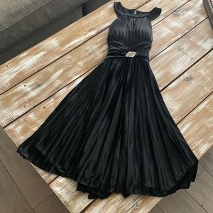 Black pleated dress